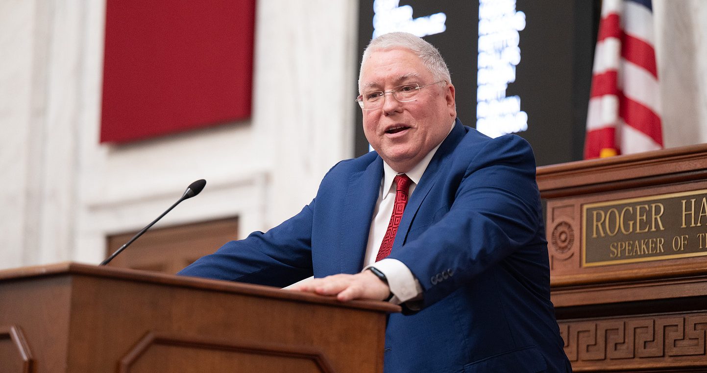 Morrisey Calls for 10% Income Tax Cut, Public Employee Raises in State of the State